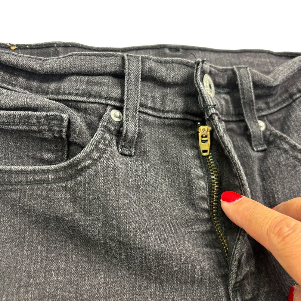 Levi’s 711 Skinny Jeans Women’s Black Wash – Size W27 L28 (US 4) - Picture 5 of 15